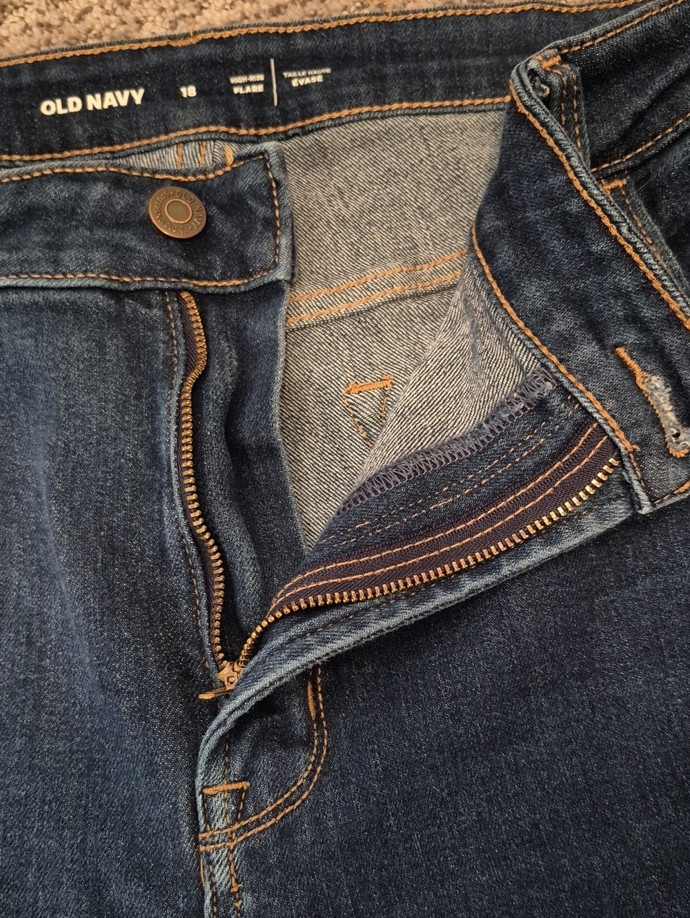 OLD NAVY Women's Dark Blue HI-Rise Flare Jeans - 18 - Picture 4 of 7
